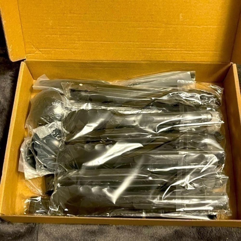 Yetene 19 piece serving utensils